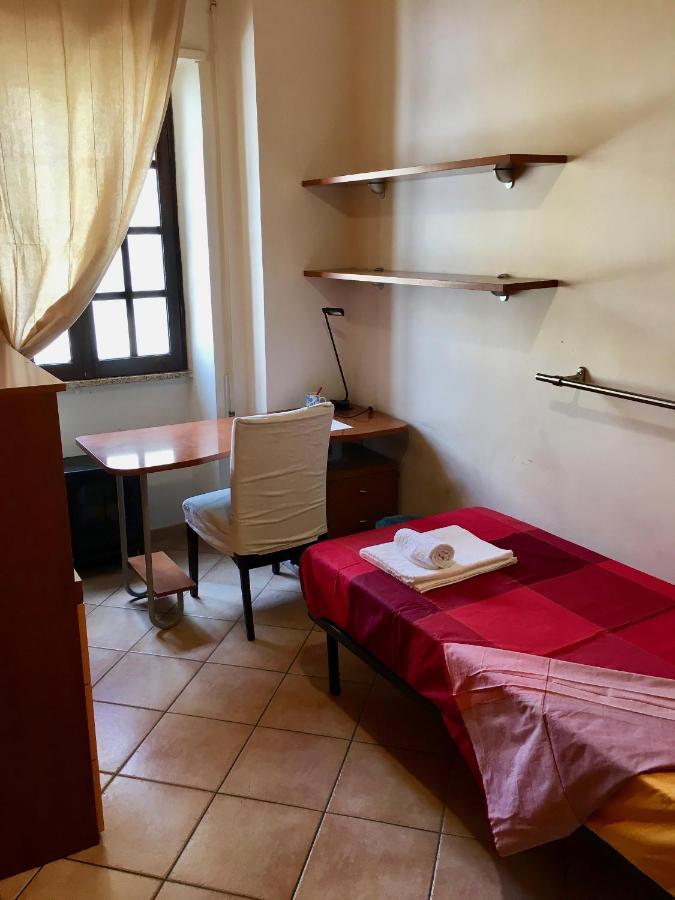 Casa Delfino - Appartamento Centro Storico A Due Passi Dalla Spiaggia & Mare, Porto & Ferrovia Civitavecchia Exterior foto